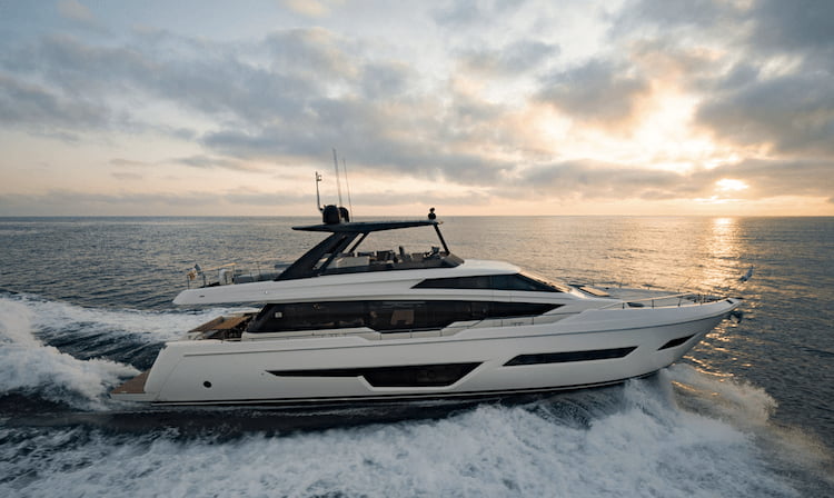 Ferretti Yachts 780
