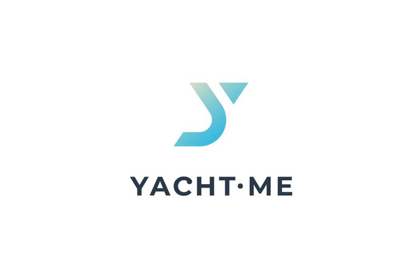 Yacht Me Logo